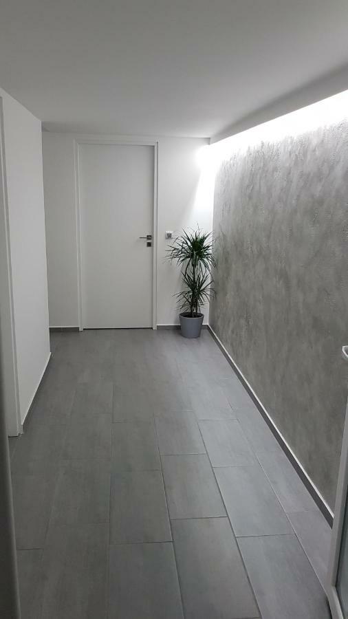 Eva Apartman Hévíz Buitenkant foto